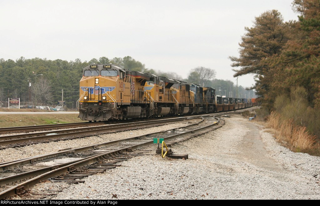 UP 7455 leads 5 units